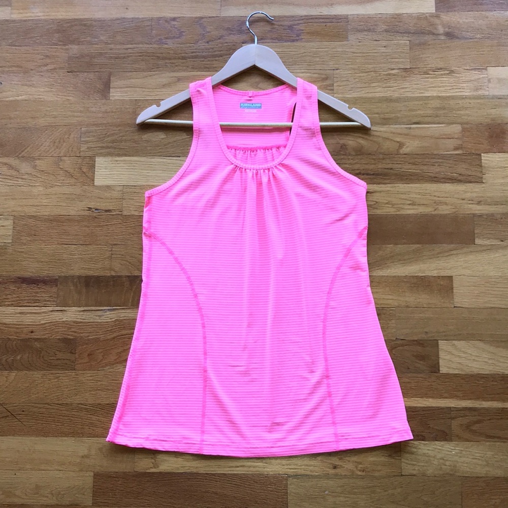 Women’s Kirkland Tank Top. Racer Back. Size Medium